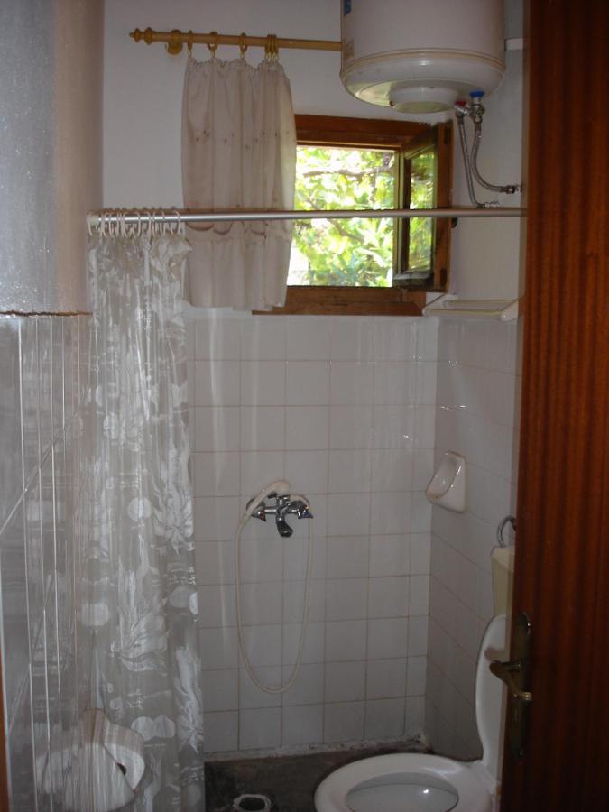 Ilias Appartements Tsaprounis Ellinika  Экстерьер фото